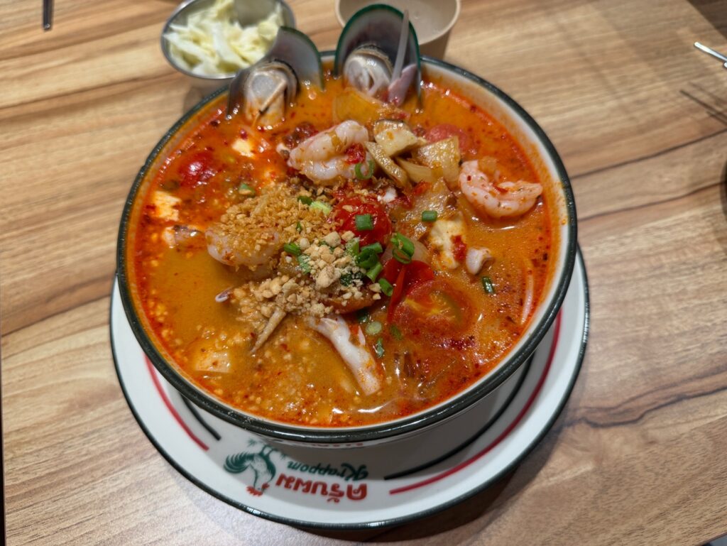 까폼 63빌딩점 똠얌쌀국수